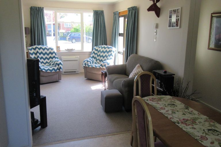 Photo of property in 14 Oxford Street, Waimate, 7924