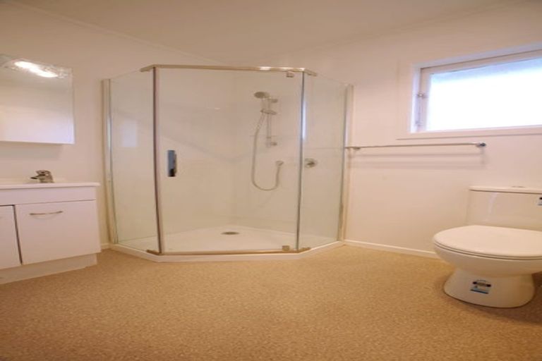 Photo of property in 1/18 Toru Street, Te Atatu Peninsula, Auckland, 0610