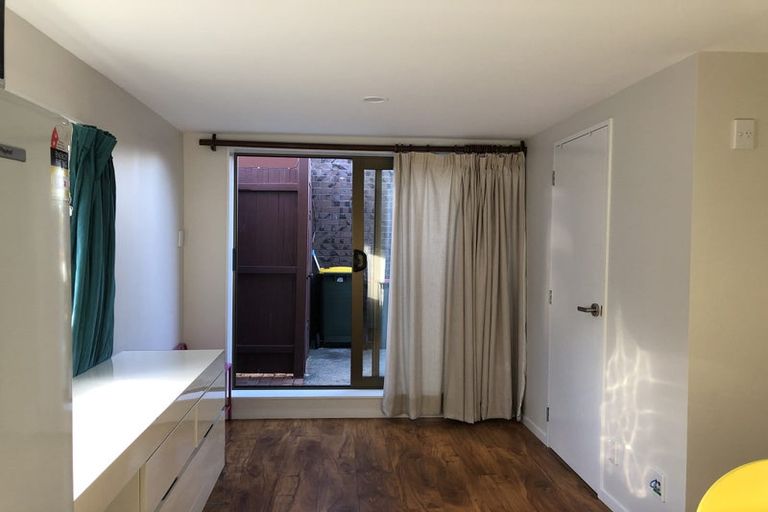 Photo of property in 7 Clovelly Road, Bucklands Beach, Auckland, 2012