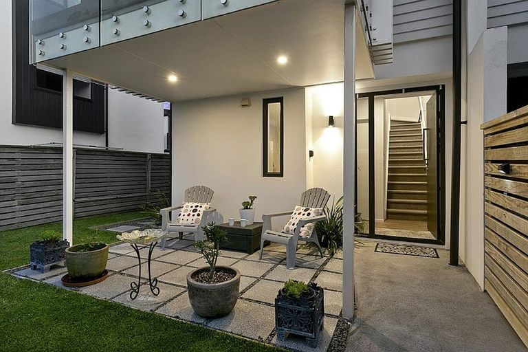 Photo of property in 11 Glenae Lane, Hobsonville, Auckland, 0618