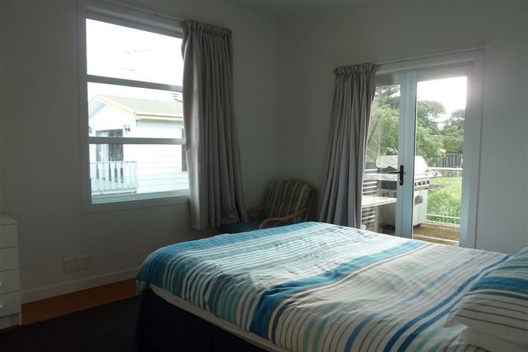 Photo of property in 176 Ocean Beach Road, Tairua, 3508