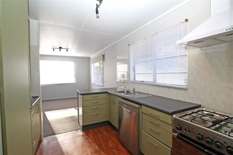 Photo of property in 3b Tavistock Street, Westown, New Plymouth, 4310