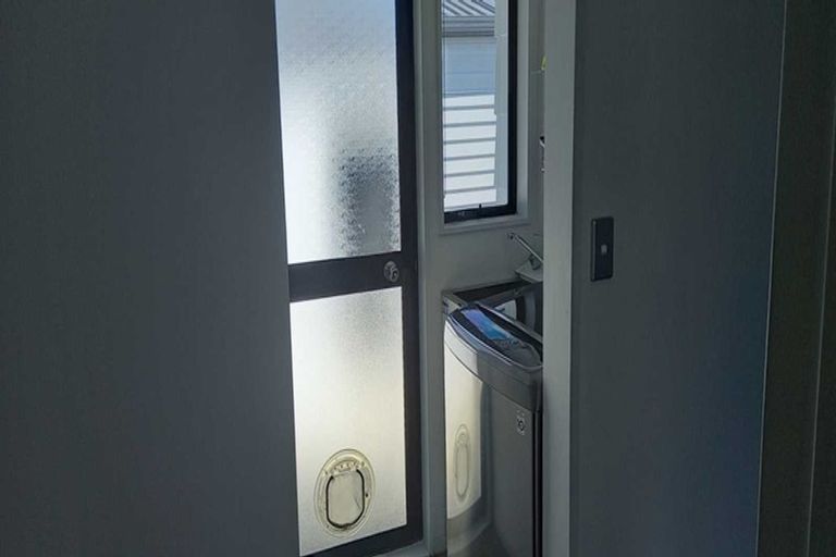 Photo of property in 1/6 Kairimu Street, Stokes Valley, Lower Hutt, 5019