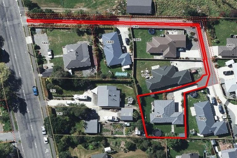 Photo of property in 144e High Street, Oxford, 7430