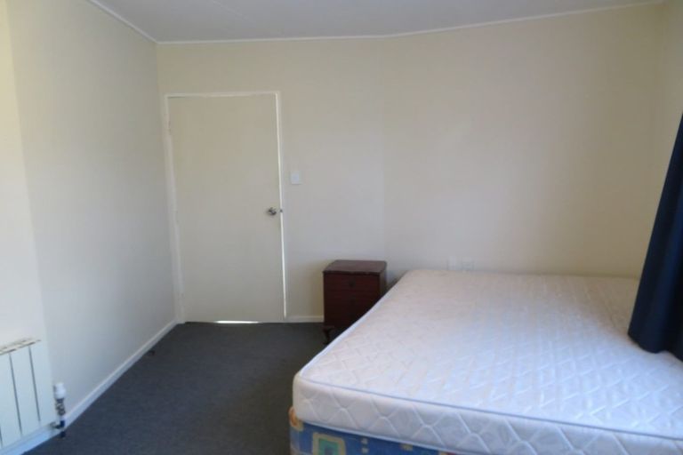 Photo of property in 6 Croft Grove, Moera, Lower Hutt, 5010