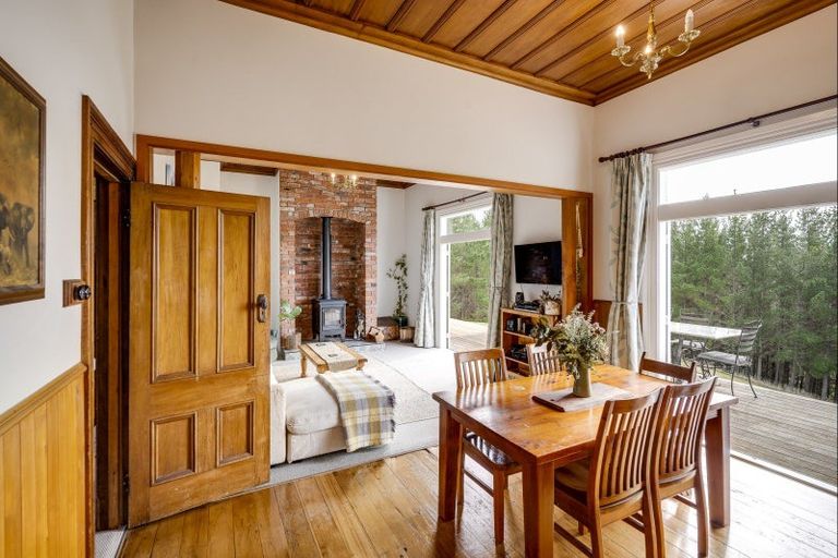 Photo of property in 972 Kahuranaki Road, Kahuranaki, Havelock North, 4295