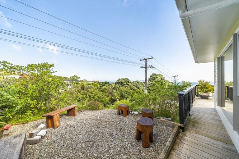 Photo of property in 86 Muri Road, Pukerua Bay, 5026