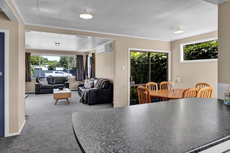 Photo of property in 3 Fyson Place, Hawera, 4610