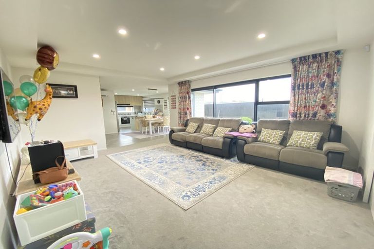 Photo of property in 29 Masefield Drive, Rolleston, 7614