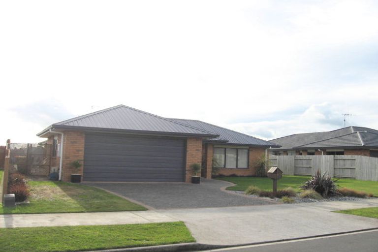 Photo of property in 9 Edenpark Drive, Rototuna North, Hamilton, 3210