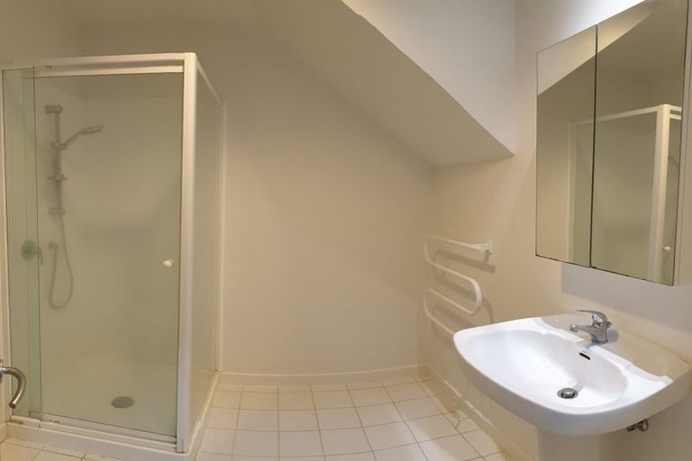 Photo of property in Mendosa Terraces Apartments, 23/9 Ebor Street, Te Aro, Wellington, 6011