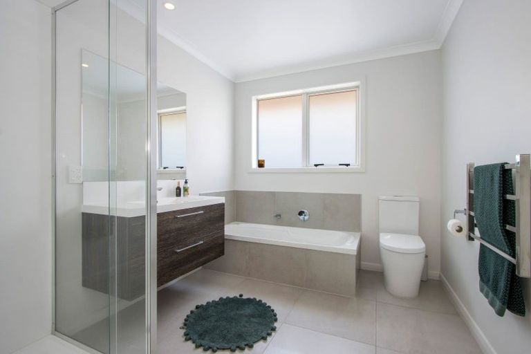 Photo of property in 91 Bert Wall Drive, Omokoroa, 3114