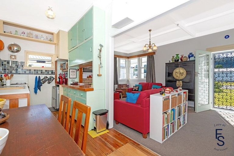 Photo of property in 18 James Street, Mangapapa, Gisborne, 4010