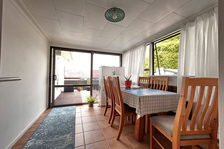 Photo of property in 11 Mcleod Road, Henderson, Auckland, 0612