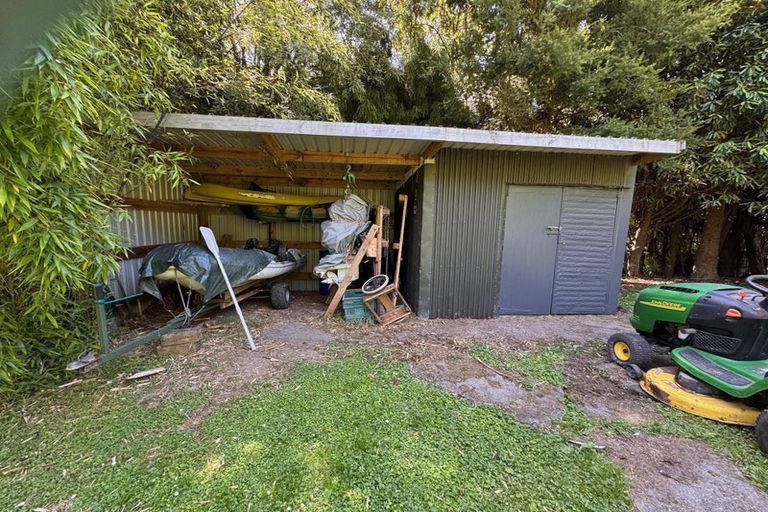 Photo of property in 19 Mccormicks Road, Whatamango Bay, Picton, 7281