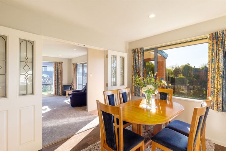 Photo of property in 8 Carinya Lane, Heathcote Valley, Christchurch, 8022