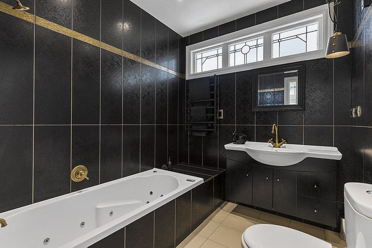 Photo of property in 14 Costley Street, Freemans Bay, Auckland, 1011