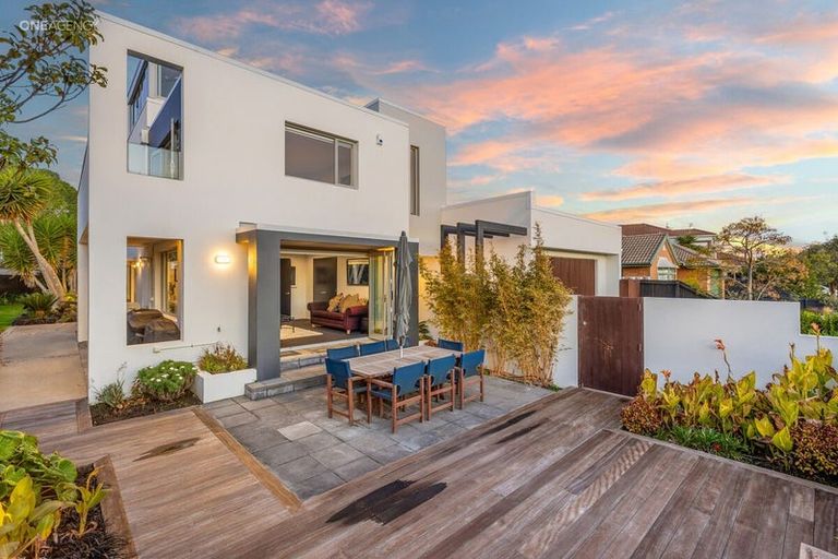 Photo of property in 74 Aston Drive, Waimairi Beach, Christchurch, 8083