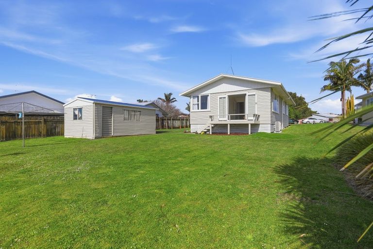 Photo of property in 9 Gray Avenue, Te Puke, 3119