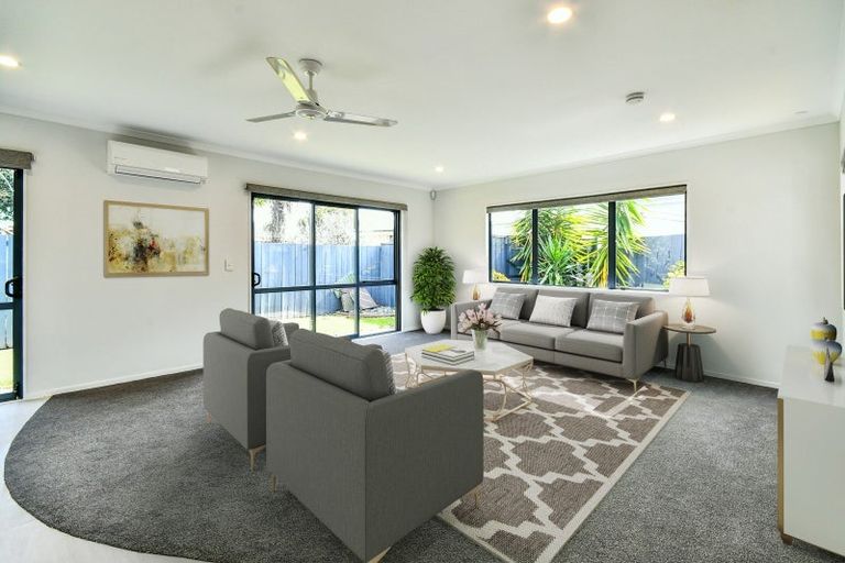 Photo of property in 53a Willis Road, Papakura, 2110