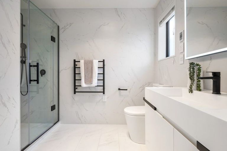 Photo of property in 8 Thomas Rielly Avenue, Hobsonville, Auckland, 0616