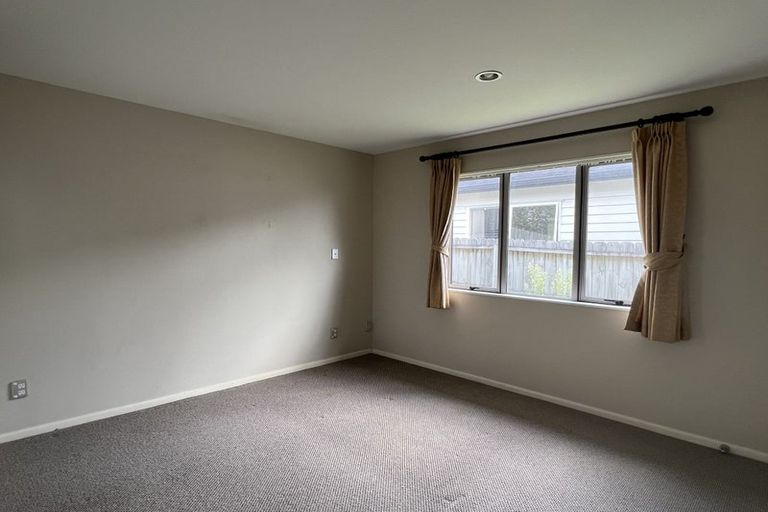 Photo of property in 36 Bur Oak Terrace, Schnapper Rock, Auckland, 0632