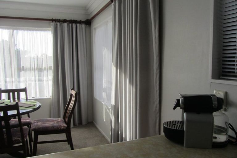 Photo of property in 3 Nursery Place, Westown, New Plymouth, 4310