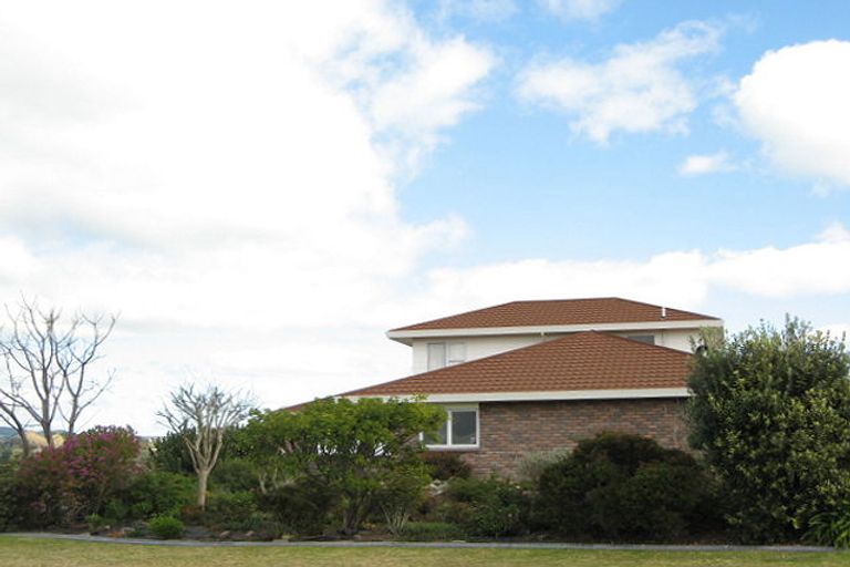 Photo of property in 8 Ohiwa Parade, Ohope, 3121