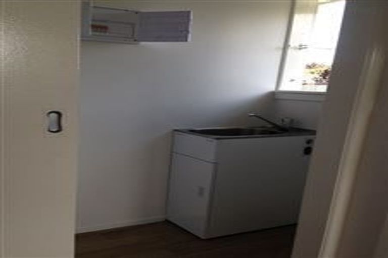 Photo of property in 1 Ferguson Street, Manurewa East, Auckland, 2102