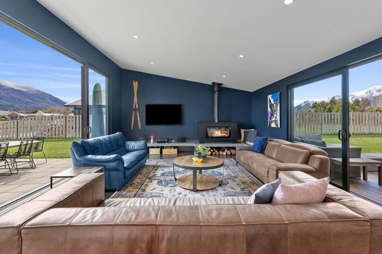 Photo of property in 17 Dingle Street, Lake Hawea, Wanaka, 9382