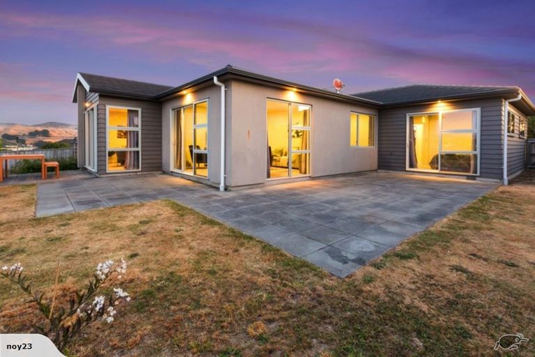 Photo of property in 94 Te Puia Drive, Aotea, Porirua, 5024