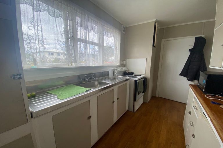 Photo of property in 10 Cheshire Street, Cannons Creek, Porirua, 5024
