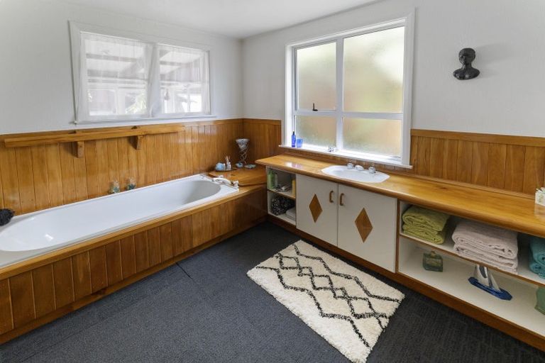 Photo of property in 2 Milton Street, Murchison, 7007