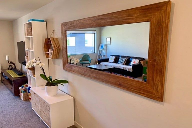 Photo of property in 18/8 Thatcher Crescent, Crofton Downs, Wellington, 6035