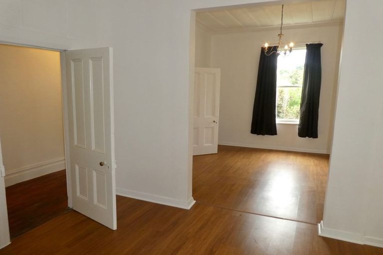 Photo of property in 10 Rennie Street, Green Island, Dunedin, 9018