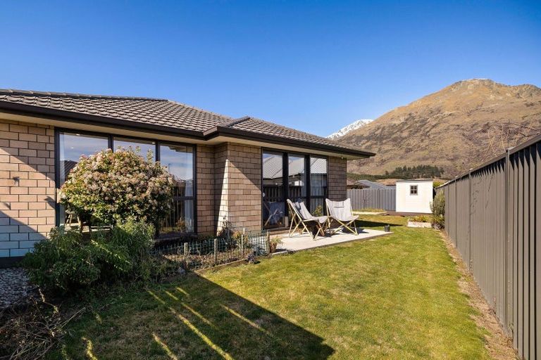 Photo of property in 4 Banbury Terrace, Lower Shotover, Queenstown, 9304