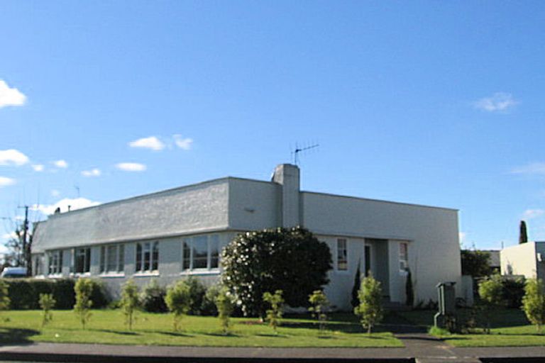 Photo of property in 600 Massey Street, Akina, Hastings, 4122