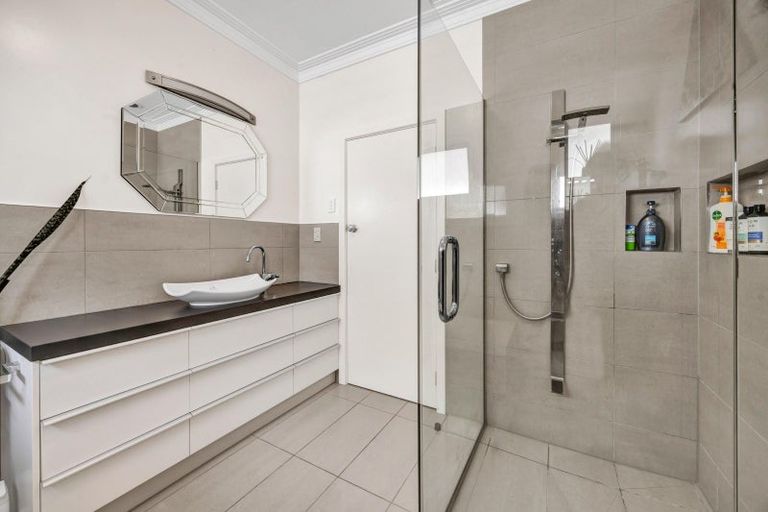 Photo of property in 24 Sanders Avenue, Westown, New Plymouth, 4310