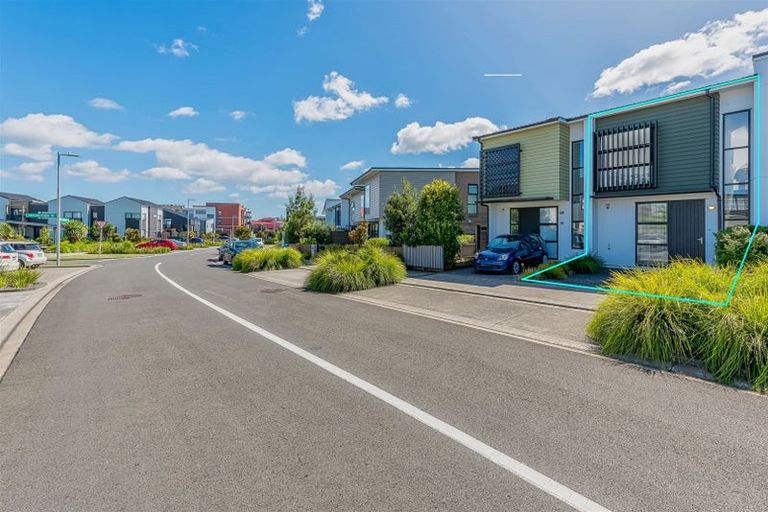 Photo of property in 42 Sidney Wallingford Way, Hobsonville, Auckland, 0616