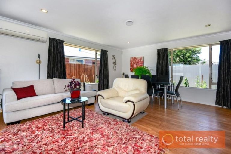 Photo of property in 2 Oakridge Street, Halswell, Christchurch, 8025