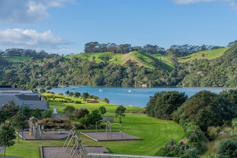 Photo of property in 7 Joyce Harsant Place, Cooks Beach, 3591