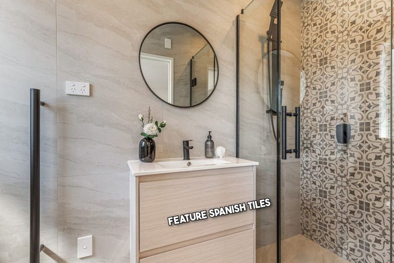 Photo of property in 35 Lawson Creek Street, Massey, Auckland, 0614