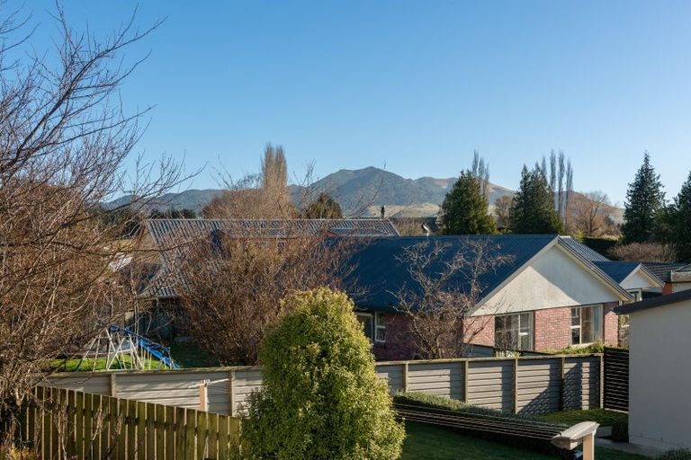 Photo of property in 43 Aotea Crescent, Gore, 9710