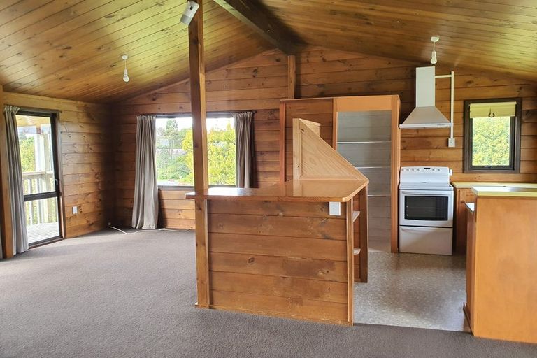 Photo of property in 144 Taupaki Road, Taupaki, Henderson, 0782