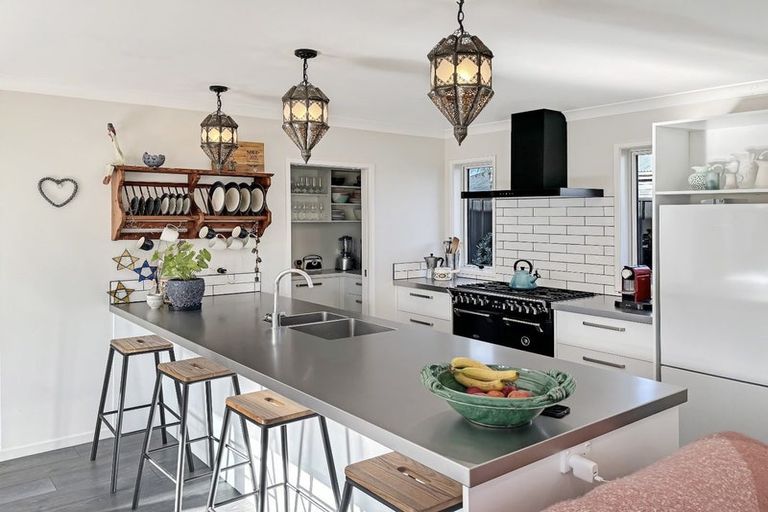 Photo of property in 38a Brookvale Road, Havelock North, 4130