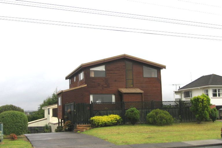 Photo of property in 1/146 Coronation Road, Hillcrest, Auckland, 0627