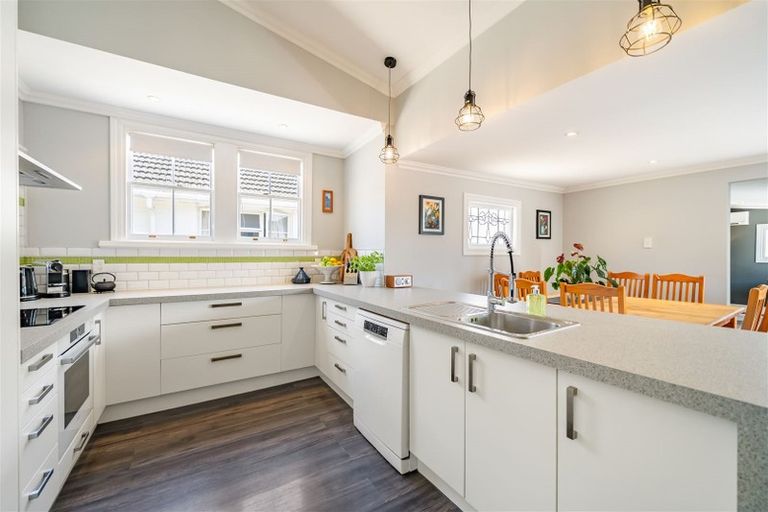 Photo of property in 17 Victoria Street, Ebdentown, Upper Hutt, 5018