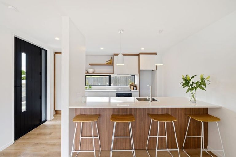 Photo of property in 1/153 Springfield Road, St Albans, Christchurch, 8014