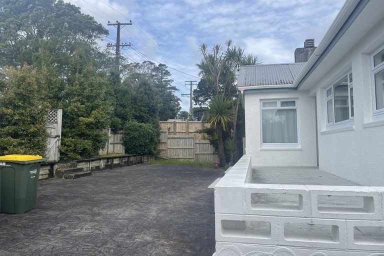 Photo of property in 9 Sunnyview Road, Greenhithe, Auckland, 0632