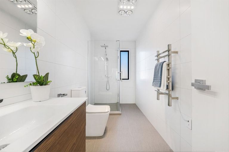 Photo of property in 62 Donegal Park Drive, Flat Bush, Auckland, 2019